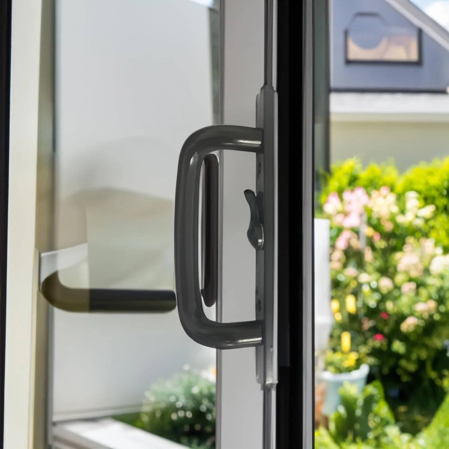 Canyon Door Supply (DH-204-C-B) Handle for Sliding Door, 3-15/16″ Hole Space – Center Latch, Bronze, view 2
